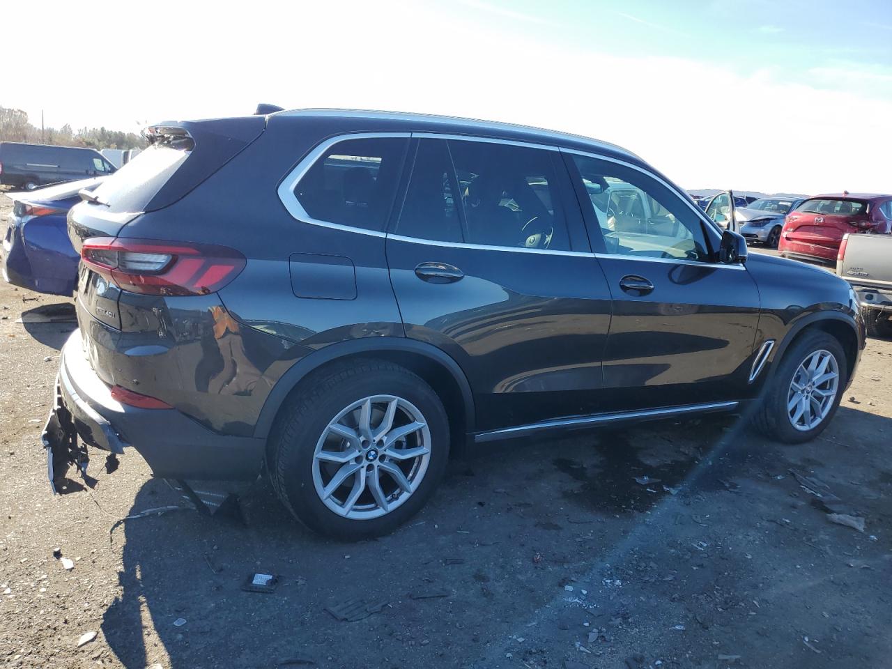 Obraz 3 z 2023 BMW X5 XDRIVE40I 2023 z VIN 5UXCR6C06P9P64795