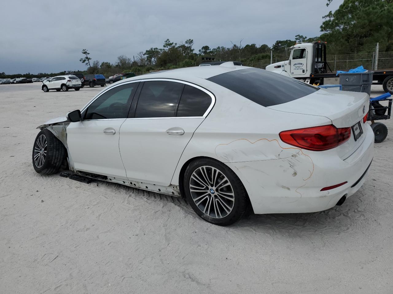 Изображение 2 2018 BMW 530 I 2018 с VIN WBAJA5C52JG898550