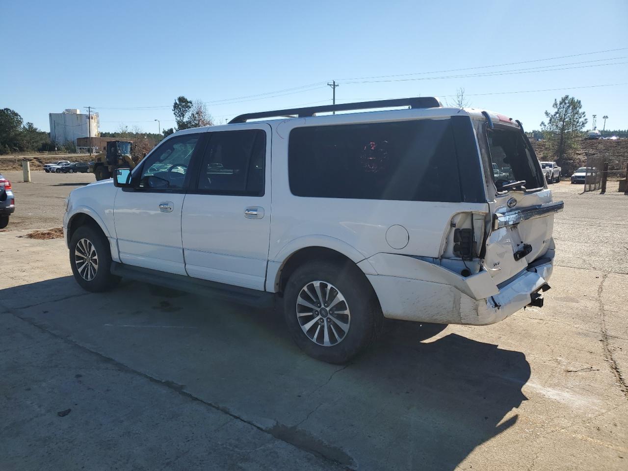 Image 2 of 2015 FORD EXPEDITION EL XLT 2015 with VIN 1FMJK1HTXFEF38246