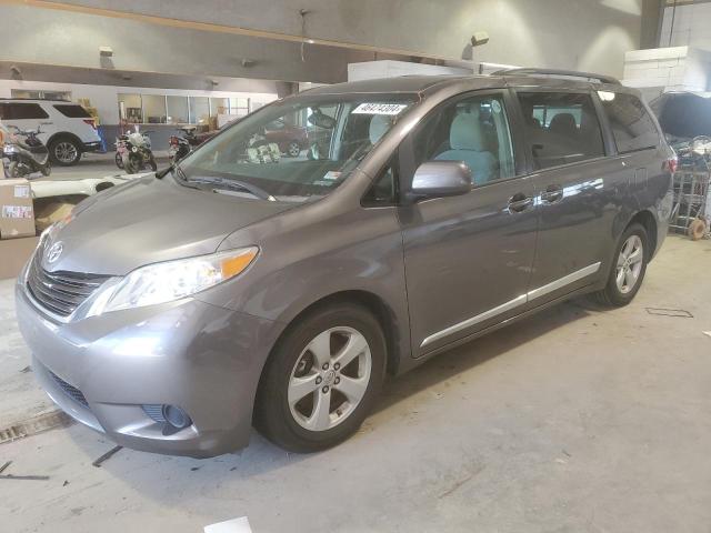 Изображение 2017 TOYOTA SIENNA LE 2017