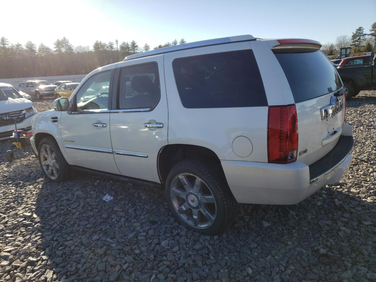 Image 2 of 2010 CADILLAC ESCALADE PREMIUM 2010 with VIN 1GYUKCEF3AR176249