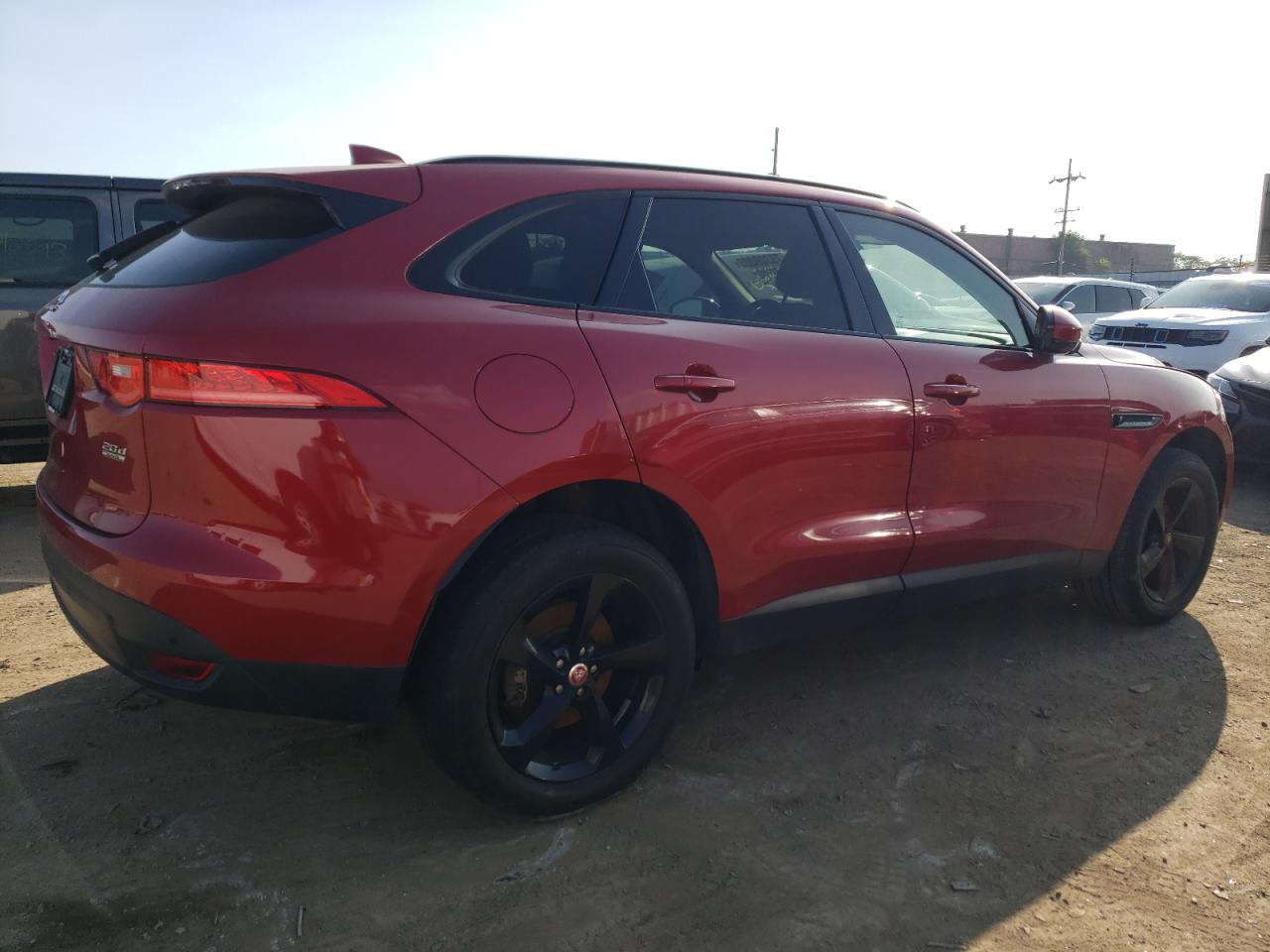 Изображение 3 Jaguar F-Pace Prestige 2017 с VIN SADCK2BN8HA498325
