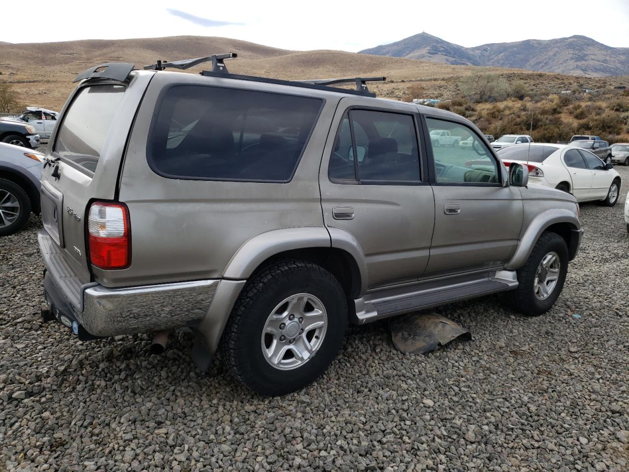 Image 3 of 2002 TOYOTA 4RUNNER SR5 2002 with VIN JT3HN86R820375022