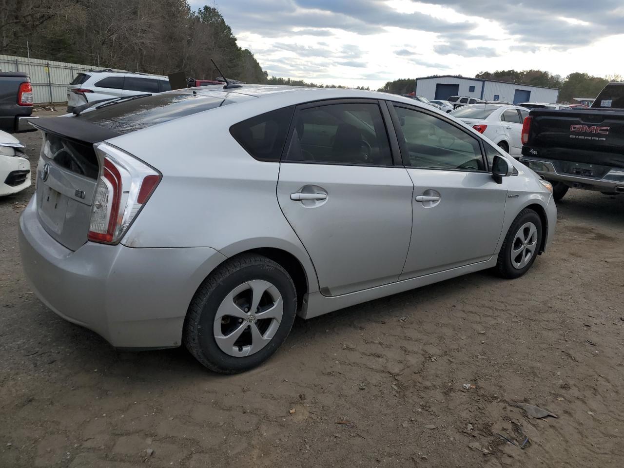 Изображение 3 2012 TOYOTA PRIUS  2012 с VIN JTDKN3DU1C1588272