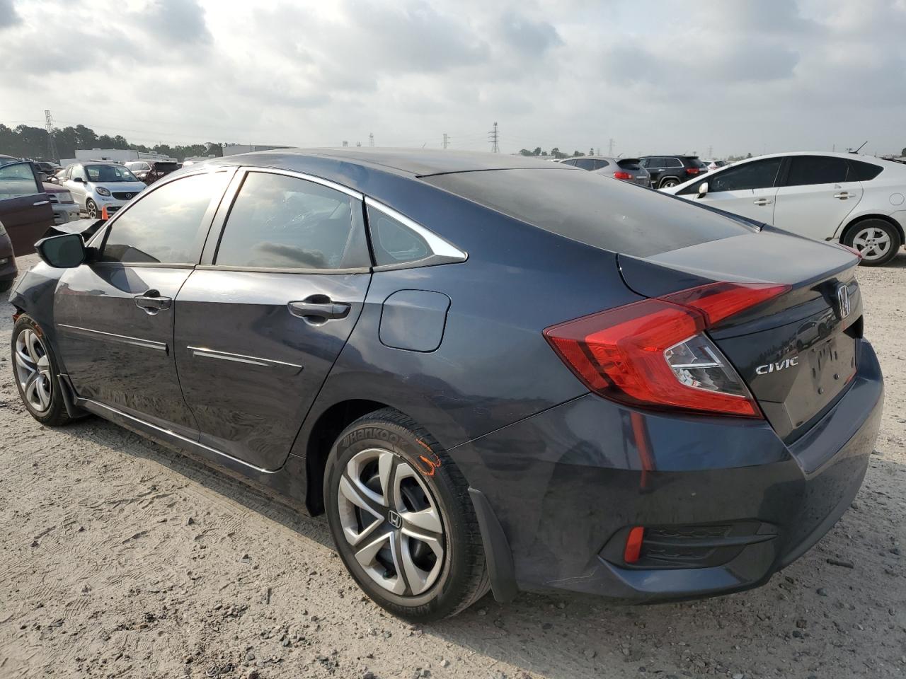 Obraz 2 z 2016 HONDA CIVIC LX 2016 z VIN 19XFC2F55GE066092