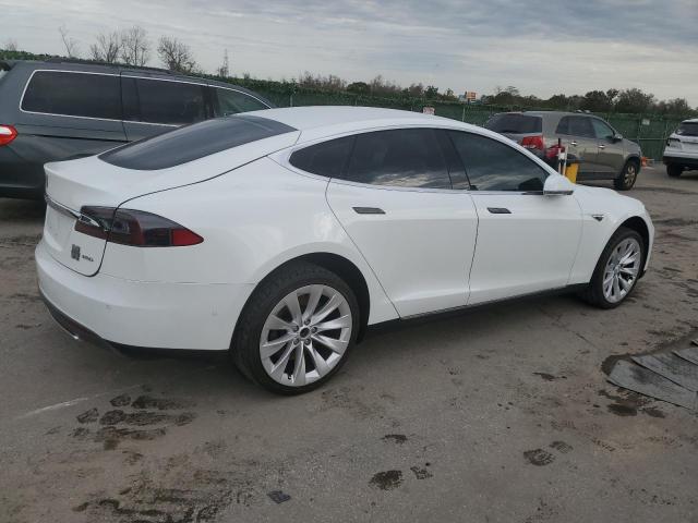 Изображение 3 2015 TESLA MODEL S  2015 с VIN 5YJSA1E23FF119743