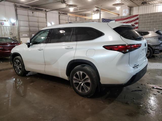 Image 2 of 2021 TOYOTA HIGHLANDER XLE 2021 with VIN 5TDGZRBH2MS104228