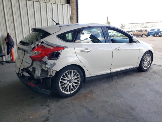 Image 3 of 2014 FORD FOCUS TITANIUM 2014 with VIN 1FADP3N26EL255000