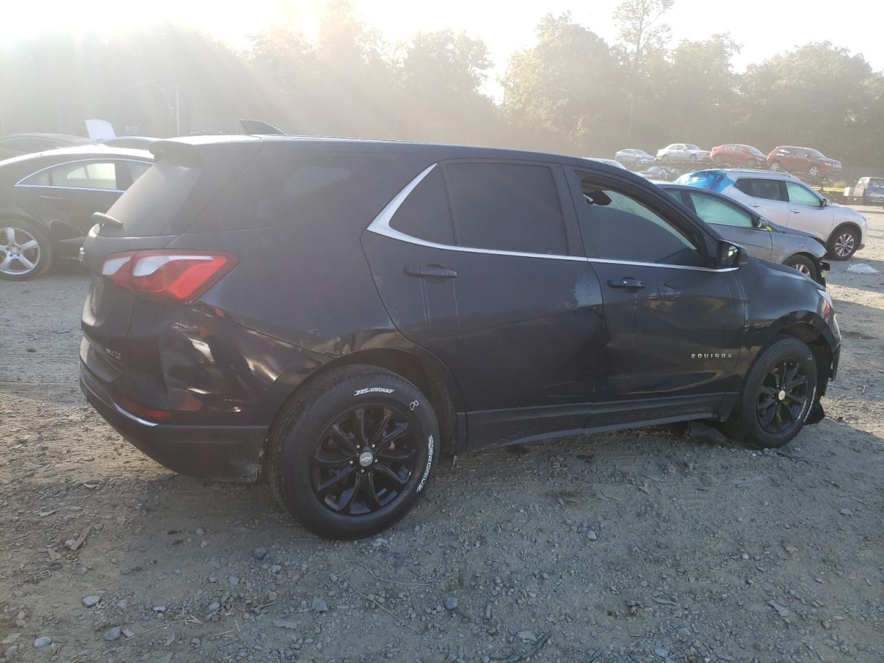 Image 3 of 2021 CHEVROLET EQUINOX LT 2021 with VIN 3GNAXUEV2MS103437