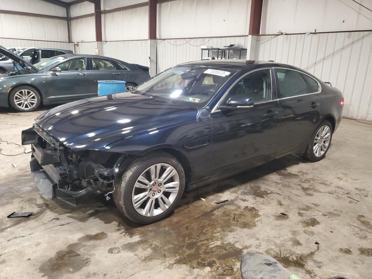 Image 1 of 2016 JAGUAR XF PREMIUM 2016 with VIN SAJBJ4BV5GCY20980