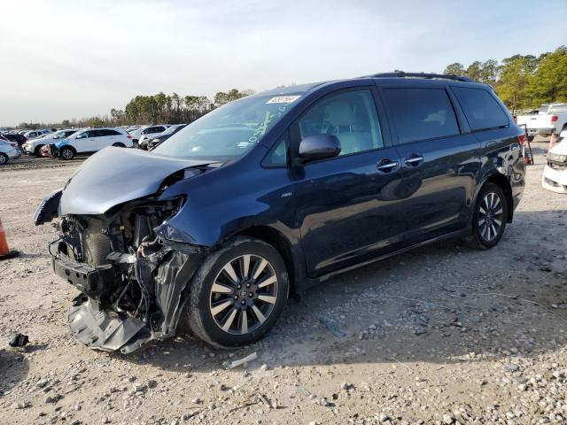 2020 TOYOTA SIENNA XLE 2020 image