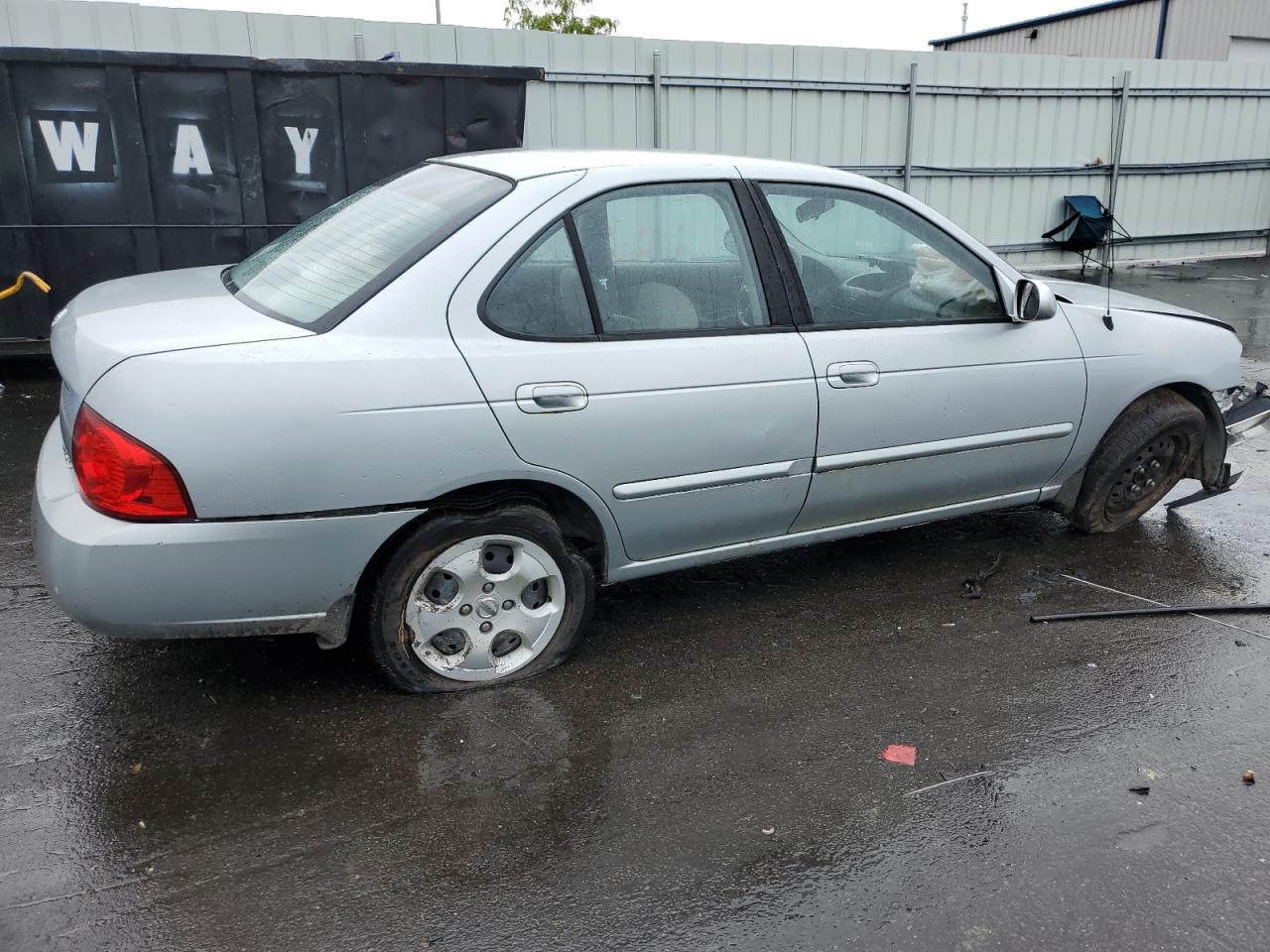 Image 3 of 2004 NISSAN SENTRA 1.8 2004 with VIN 3N1CB51D64L467702