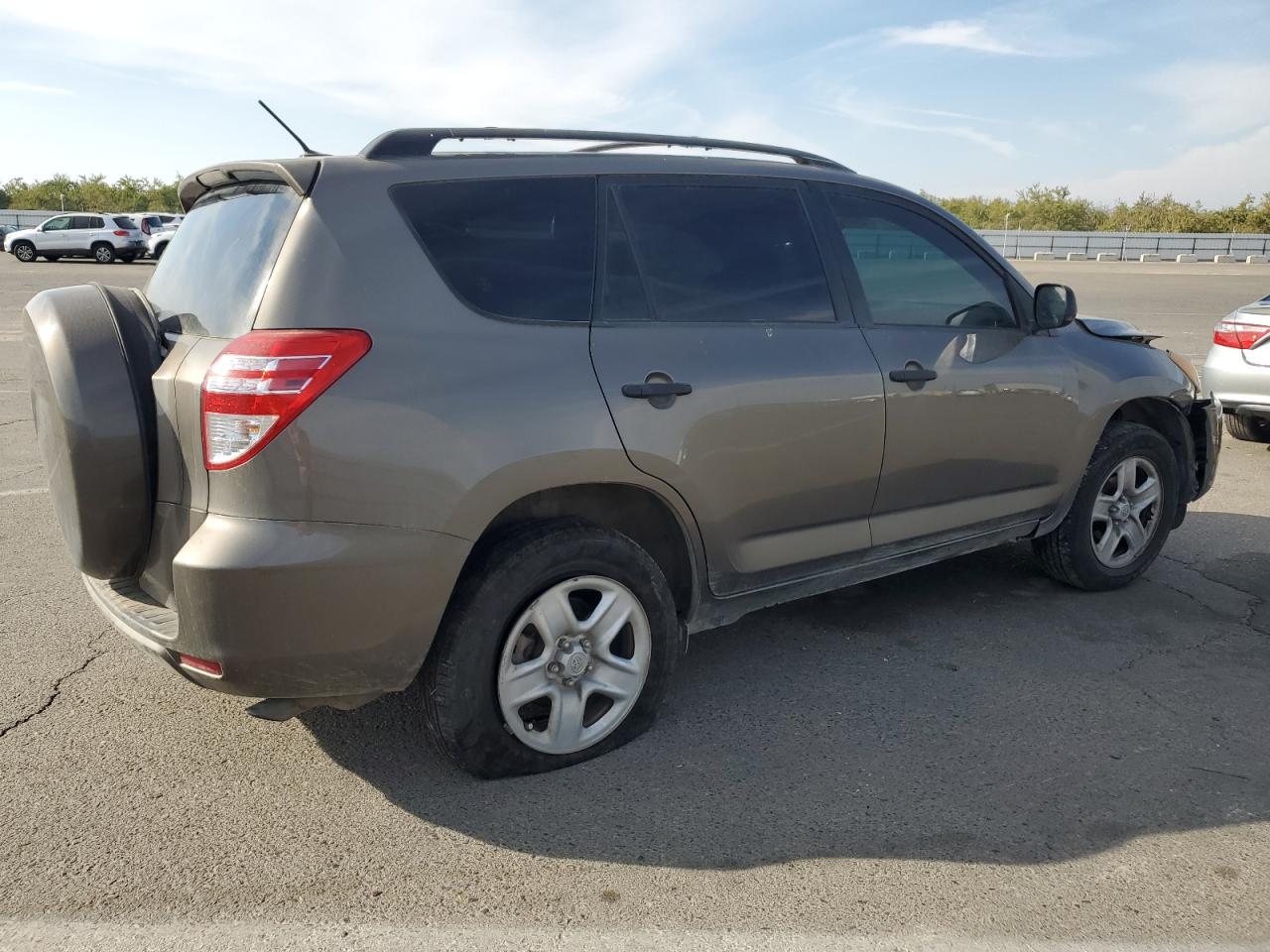 Image 3 of 2009 TOYOTA RAV4  2009 with VIN JTMZF33V99D013642