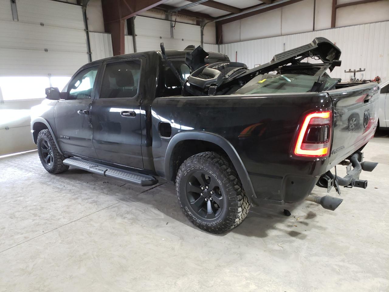 Изображение 2 2021 RAM 1500 REBEL 2021 с VIN 1C6SRFLT9MN673070