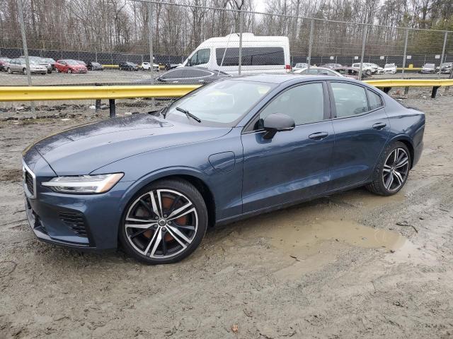 Image 1 of 2019 VOLVO S60 T8 R-DESIGN 2019 with VIN 7JRBR0FM3KG017556