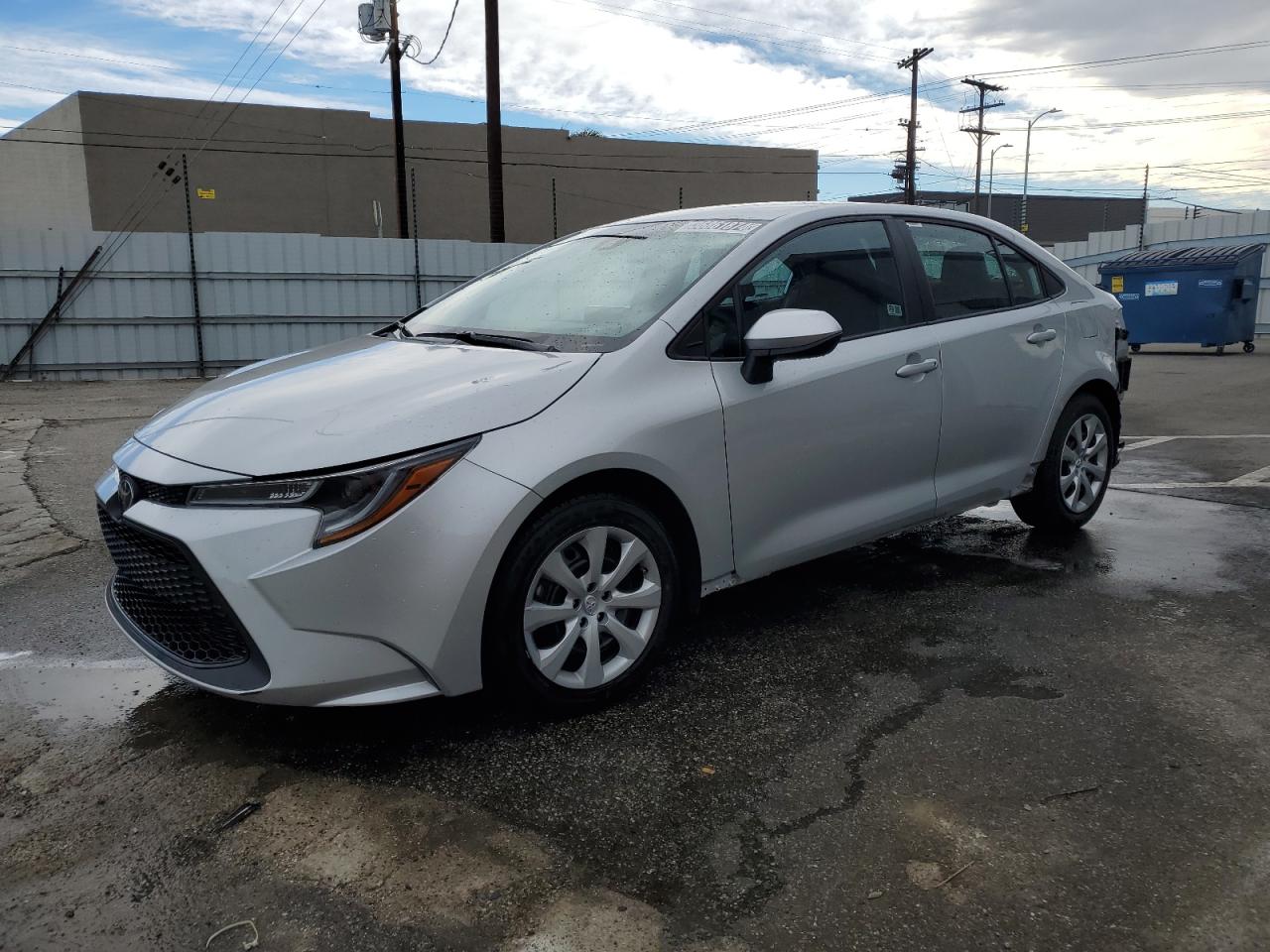 Изображение 1 2022 TOYOTA COROLLA LE 2022 с VIN 5YFEPMAE5NP318857