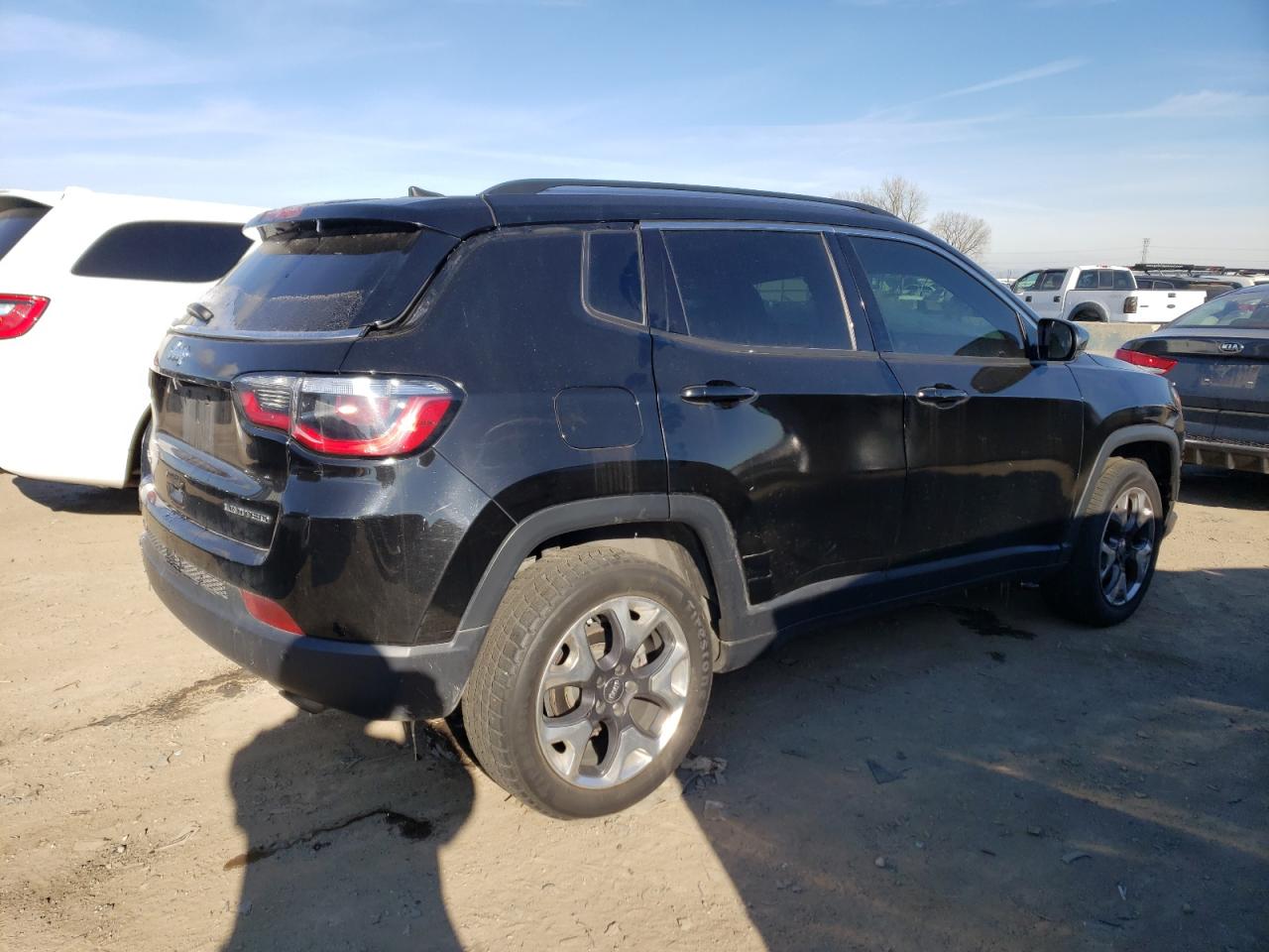 Изображение 3 2018 JEEP COMPASS LIMITED 2018 с VIN 3C4NJDCB5JT333970