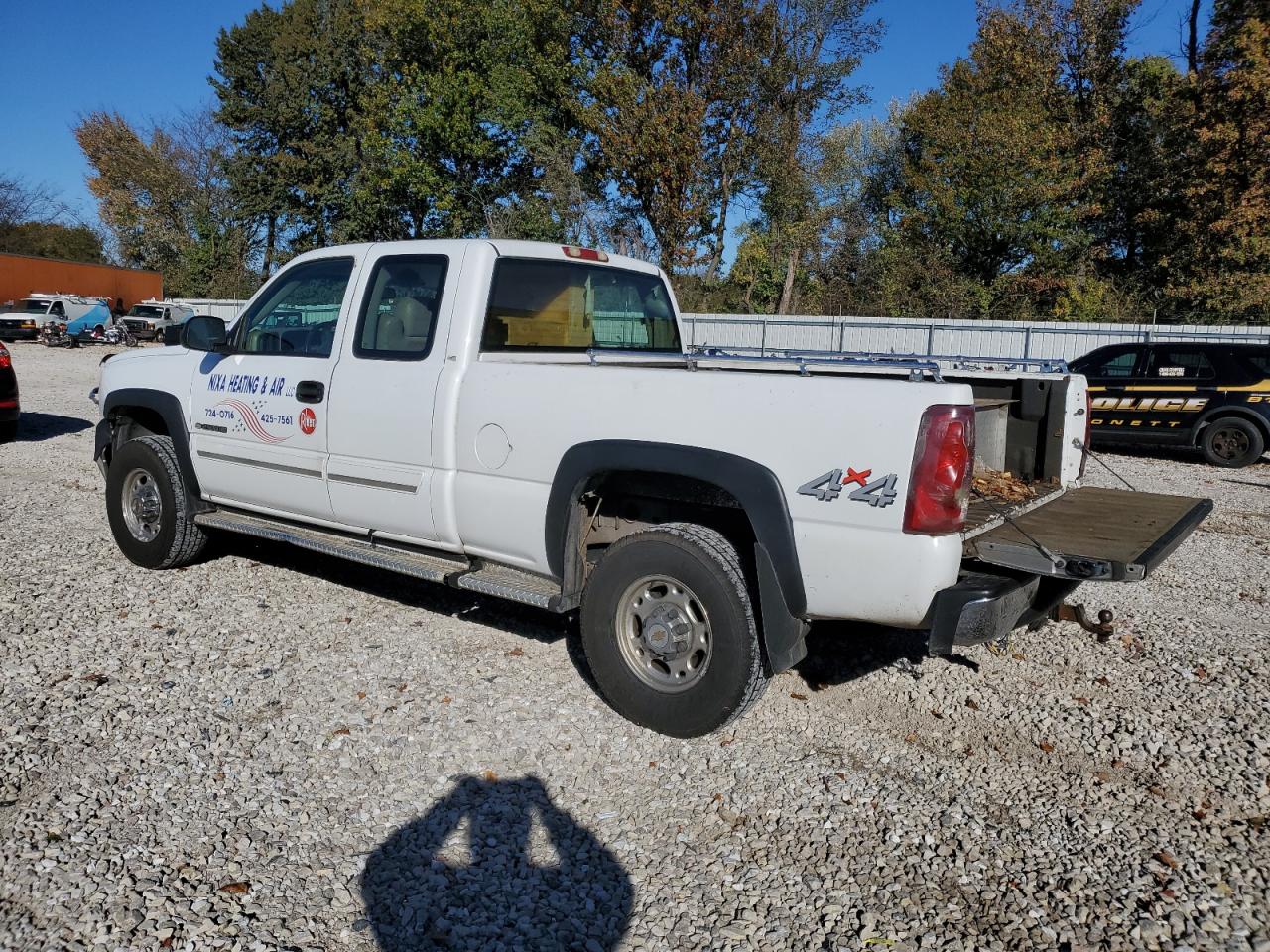 Image 2 of 2003 CHEVROLET SILVERADO K2500 HEAVY DUTY 2003 with VIN 1GCHK29U73E134493