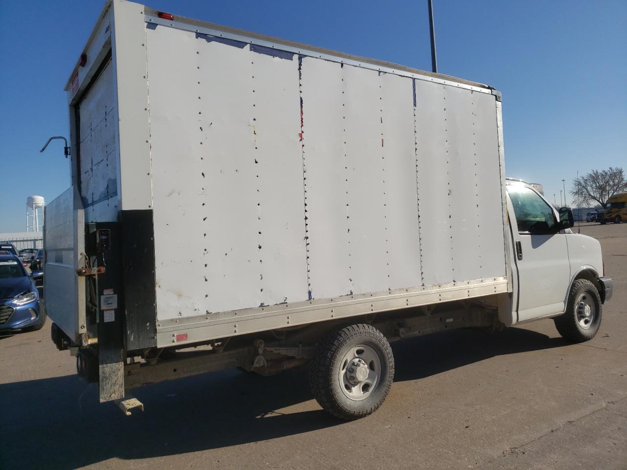 Image 3 of 2017 CHEVROLET EXPRESS G3500  2017 with VIN 1GB0GRFFXH1312378