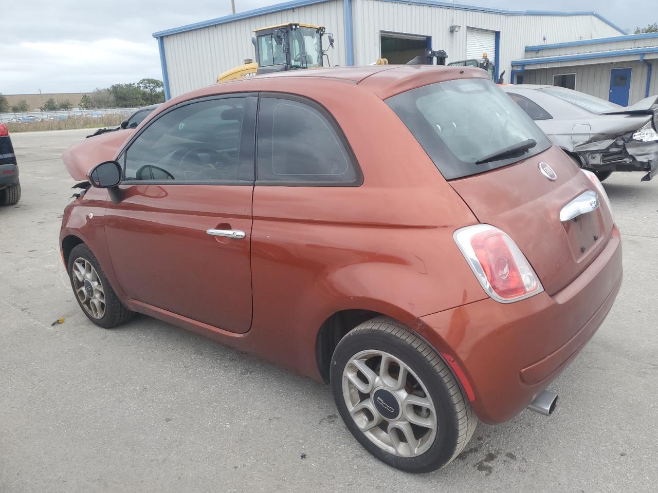 Obraz 2 z 2015 FIAT 500 POP 2015 z VIN 3C3CFFAR2FT561893