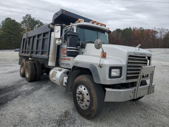 Image 1 of 2000 MACK 600 RD600 2000 with VIN 1M2P264C1YM030060