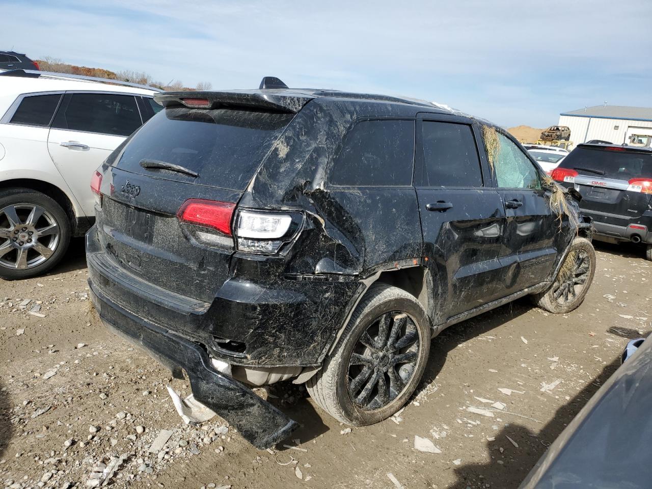 Image 3 of 2021 JEEP GRAND CHEROKEE LAREDO 2021 with VIN 1C4RJFAGXMC537742