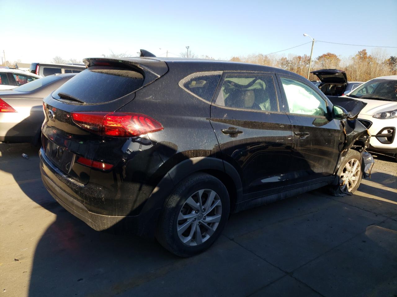 Image 3 of 2019 HYUNDAI TUCSON SE 2019 with VIN KM8J23A44KU872237