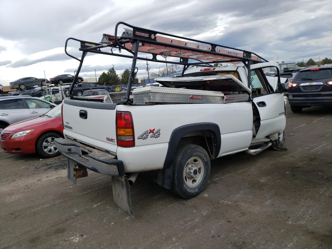 Image 3 of 2003 GMC SIERRA K2500 HEAVY DUTY 2003 with VIN 1GTHK24U63E371192
