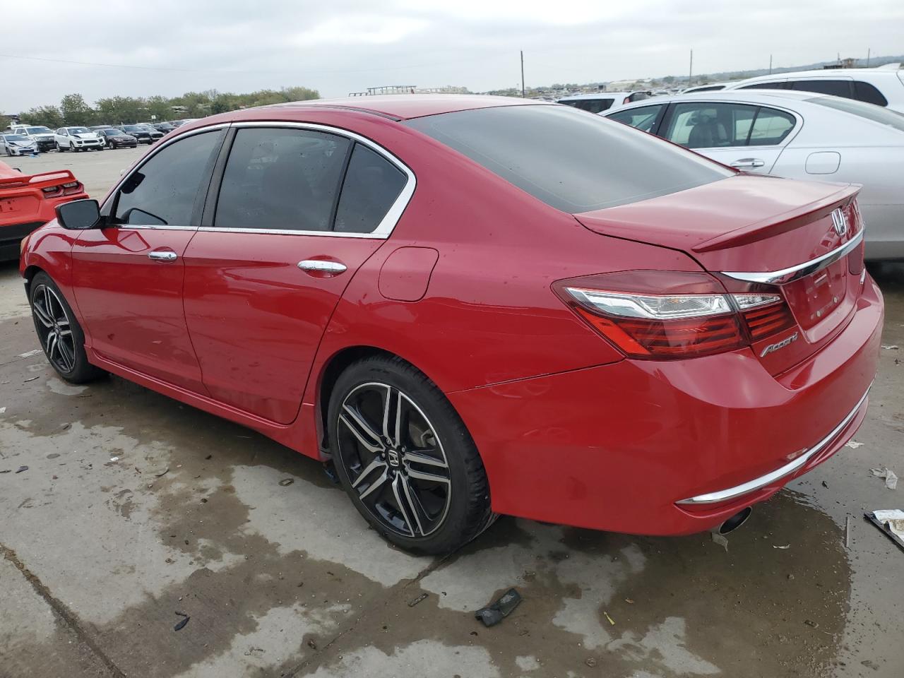 Obraz 2 z 2016 HONDA ACCORD SPORT 2016 z VIN 1HGCR2F51GA112927