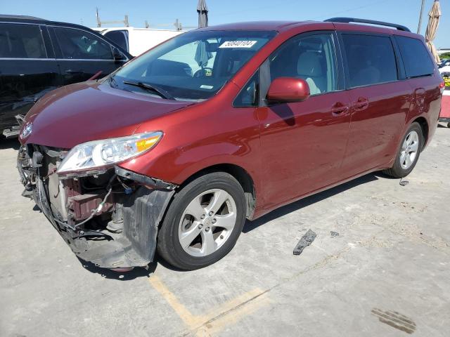 Изображение 2014 TOYOTA SIENNA LE 2014