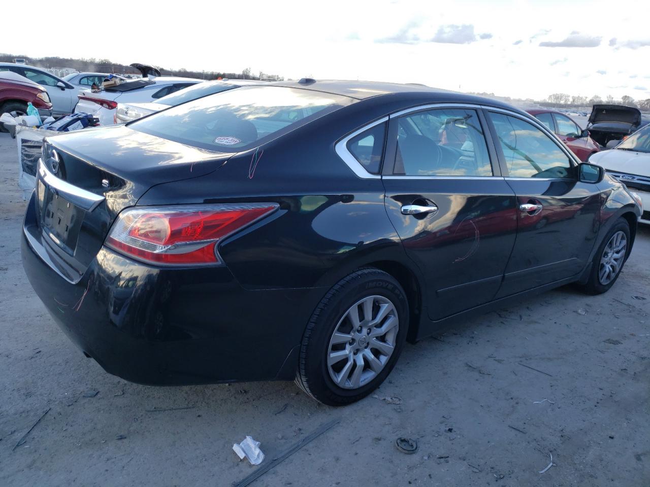 Image 3 of 2015 NISSAN ALTIMA 2.5 2015 with VIN 1N4AL3AP2FN357643