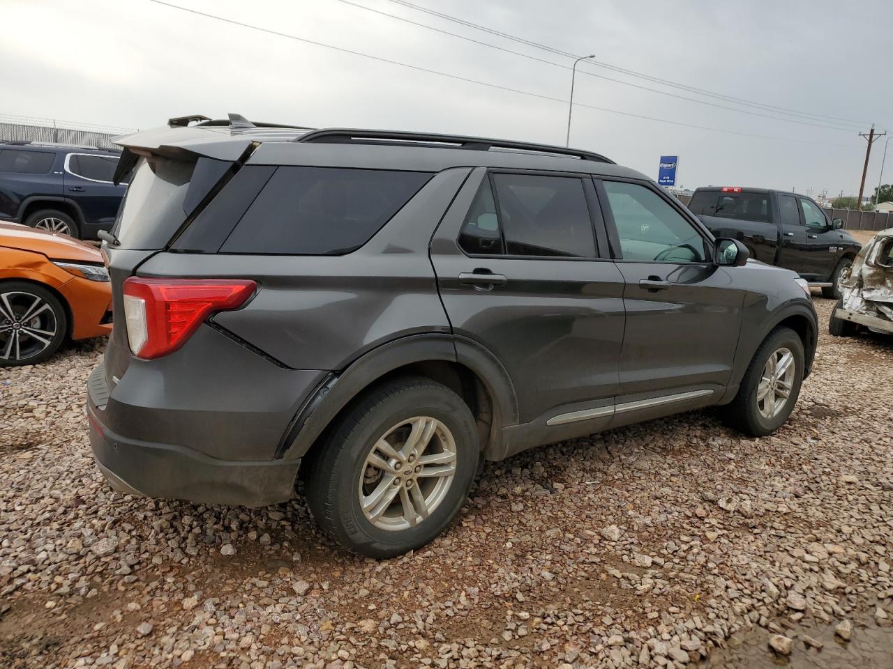 Image 3 of 2020 FORD EXPLORER XLT 2020 with VIN 1FMSK8DH4LGA62588