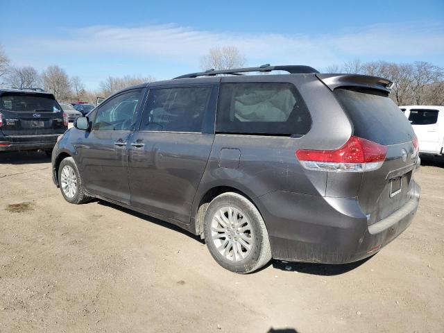 Изображение 2 2013 TOYOTA SIENNA XLE 2013 с VIN 5TDYK3DCXDS330394