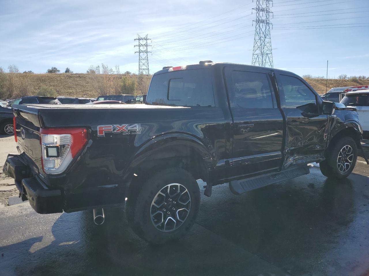 Obraz 3 z 2022 FORD F150 SUPERCREW 2022 z VIN 1FTFW1E80NKE94644