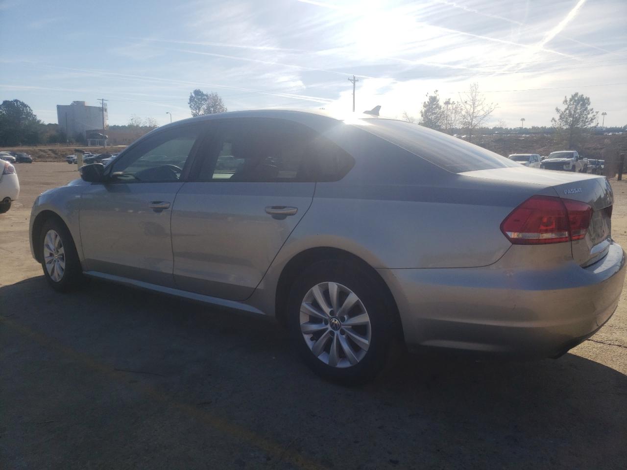 Obraz 2 z 2014 VOLKSWAGEN PASSAT S 2014 z VIN 1VWAT7A36EC093283