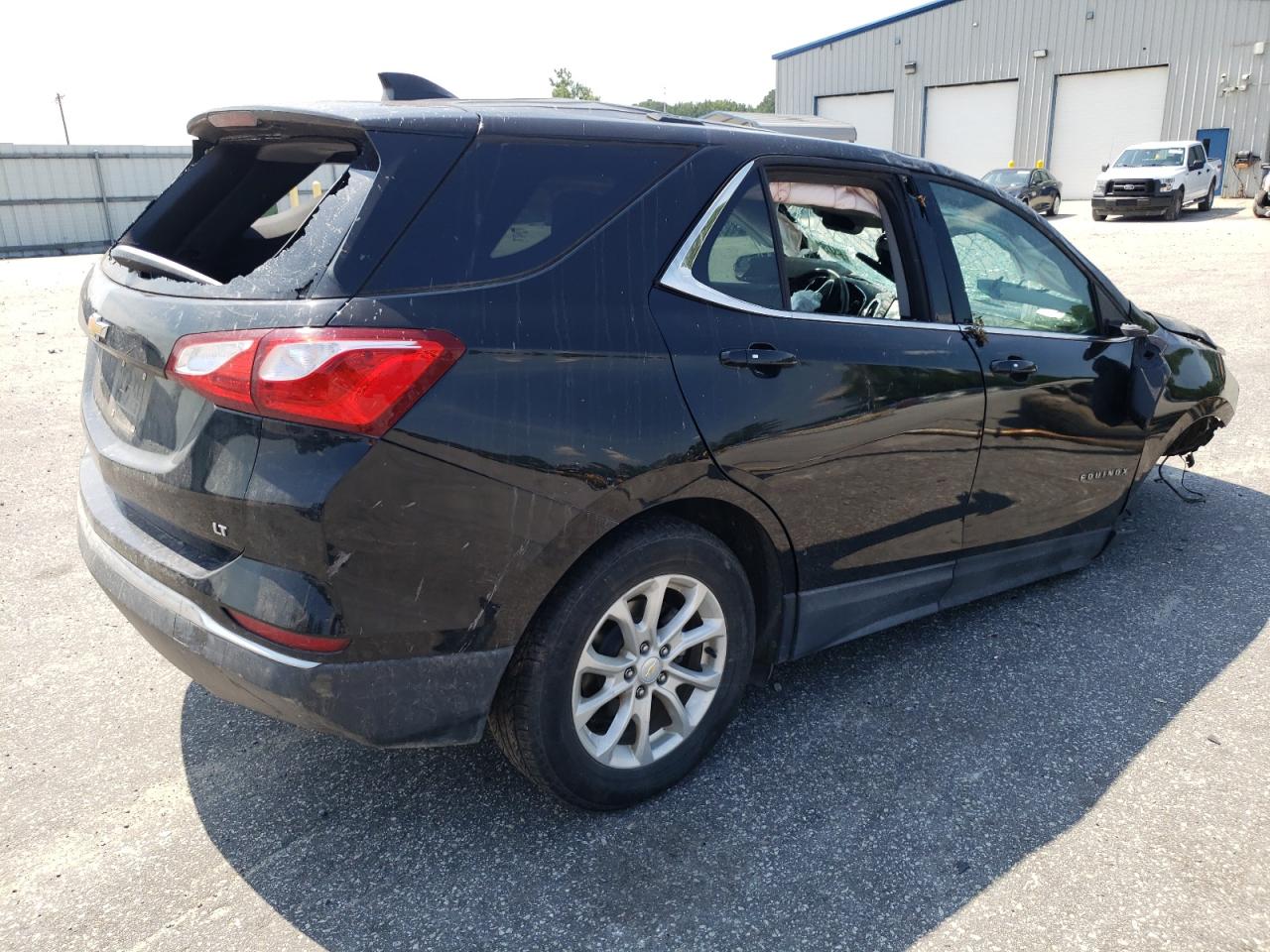 Image 3 of 2018 CHEVROLET EQUINOX LT 2018 with VIN 2GNAXJEV3J6215463