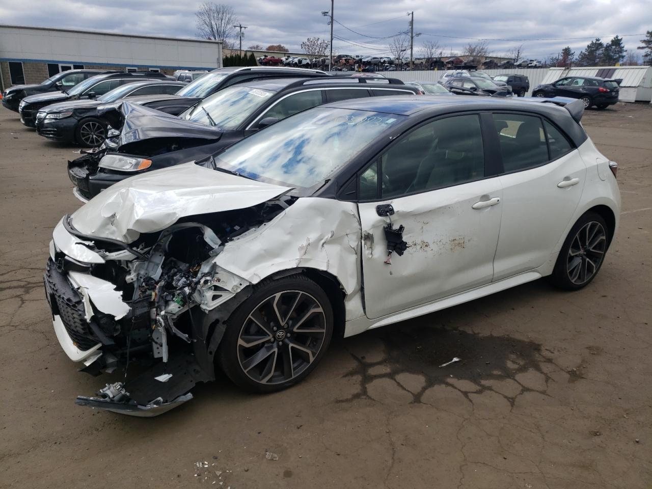 Image 1 of 2020 TOYOTA COROLLA XSE 2020 with VIN JTNA4RBE8L3096562