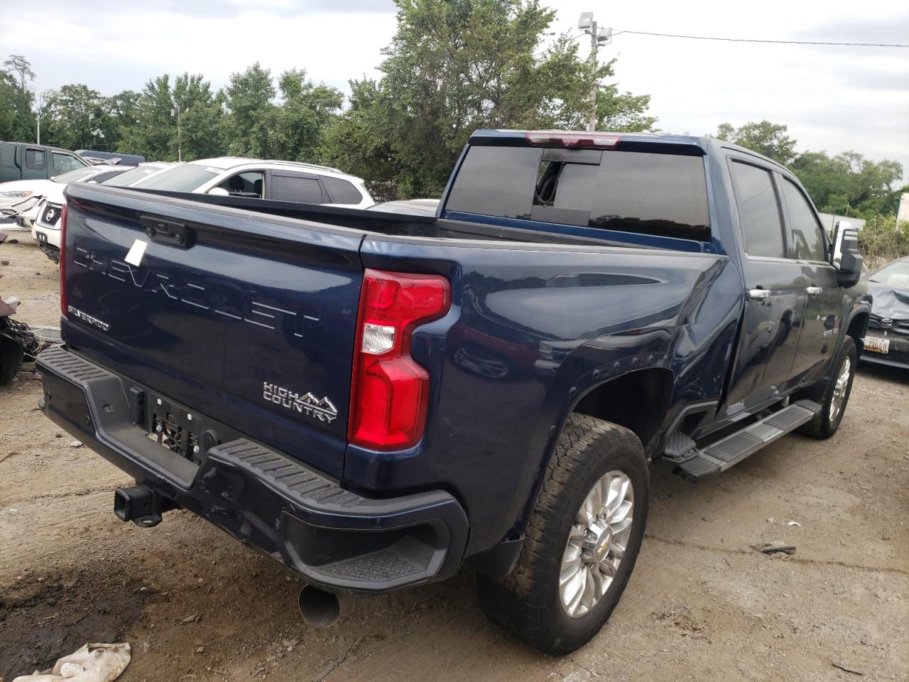 Image 3 of 2022 CHEVROLET SILVERADO K2500 HIGH COUNTRY 2022 with VIN 2GC4YREY1N1223138