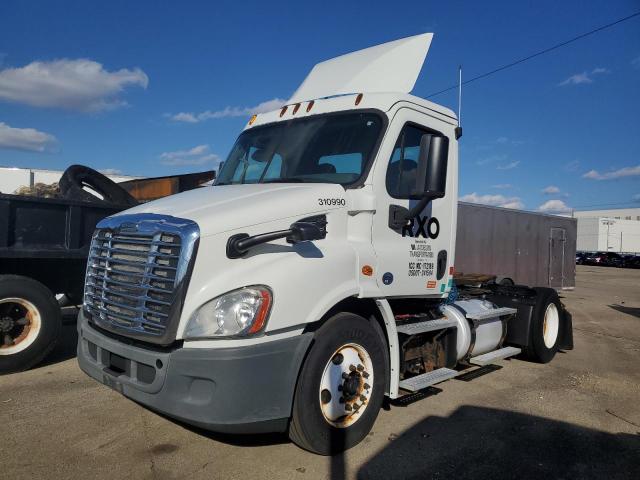 Image 2 of 2015 FREIGHTLINER CASCADIA 113  2015 with VIN 3AKBGADV0FSGJ8412