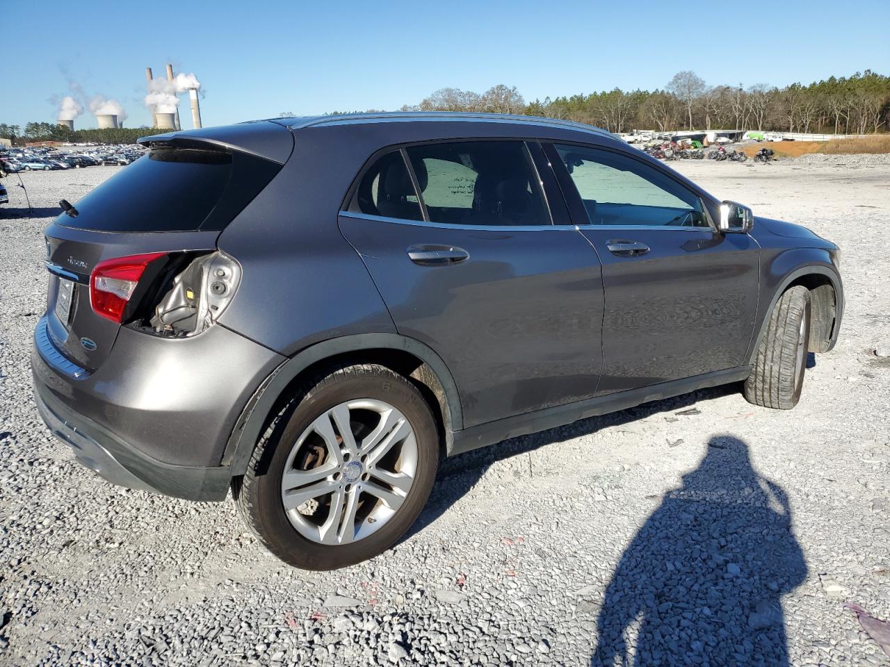 Image 3 of 2017 MERCEDES-BENZ GLA 250 4MATIC 2017 with VIN WDCTG4GB6HJ322651