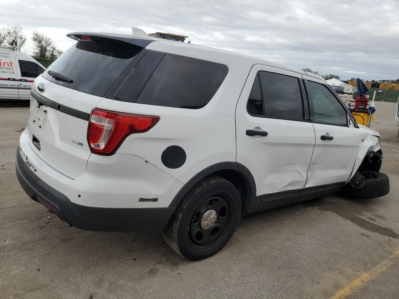 Image 3 of 2016 FORD EXPLORER POLICE INTERCEPTOR 2016 with VIN 1FM5K8AR3GGD30689