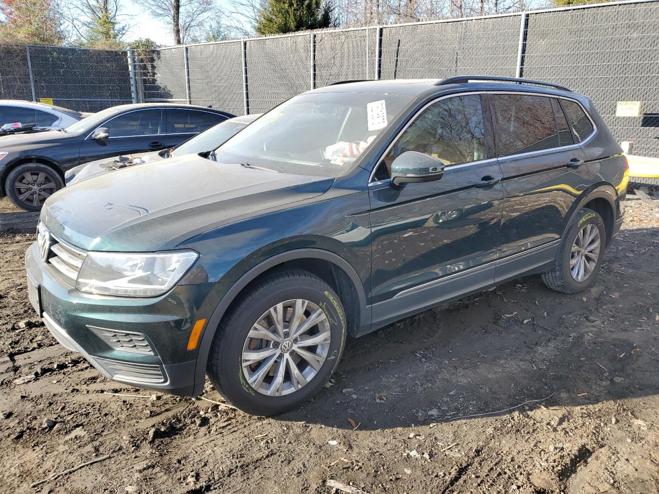 Image 1 of 2018 VOLKSWAGEN TIGUAN SE 2018 with VIN 3VV3B7AX2JM144581