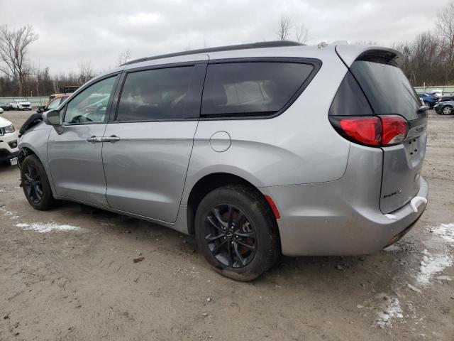 Image 2 of 2020 CHRYSLER PACIFICA TOURING L 2020 with VIN 2C4RC3BG8LR274017