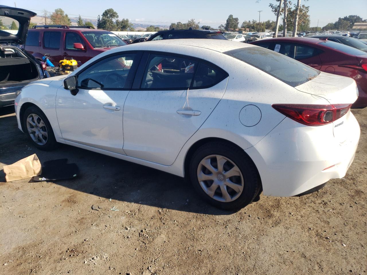 Obraz 2 z 2014 MAZDA 3 SPORT 2014 z VIN JM1BM1U70E1180365