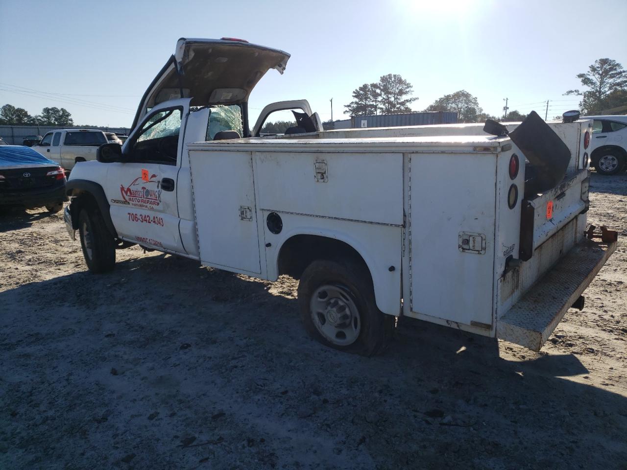 Изображение 2 2005 CHEVROLET SILVERADO C2500 HEAVY DUTY 2005 с VIN 1GBHC24U05E330853