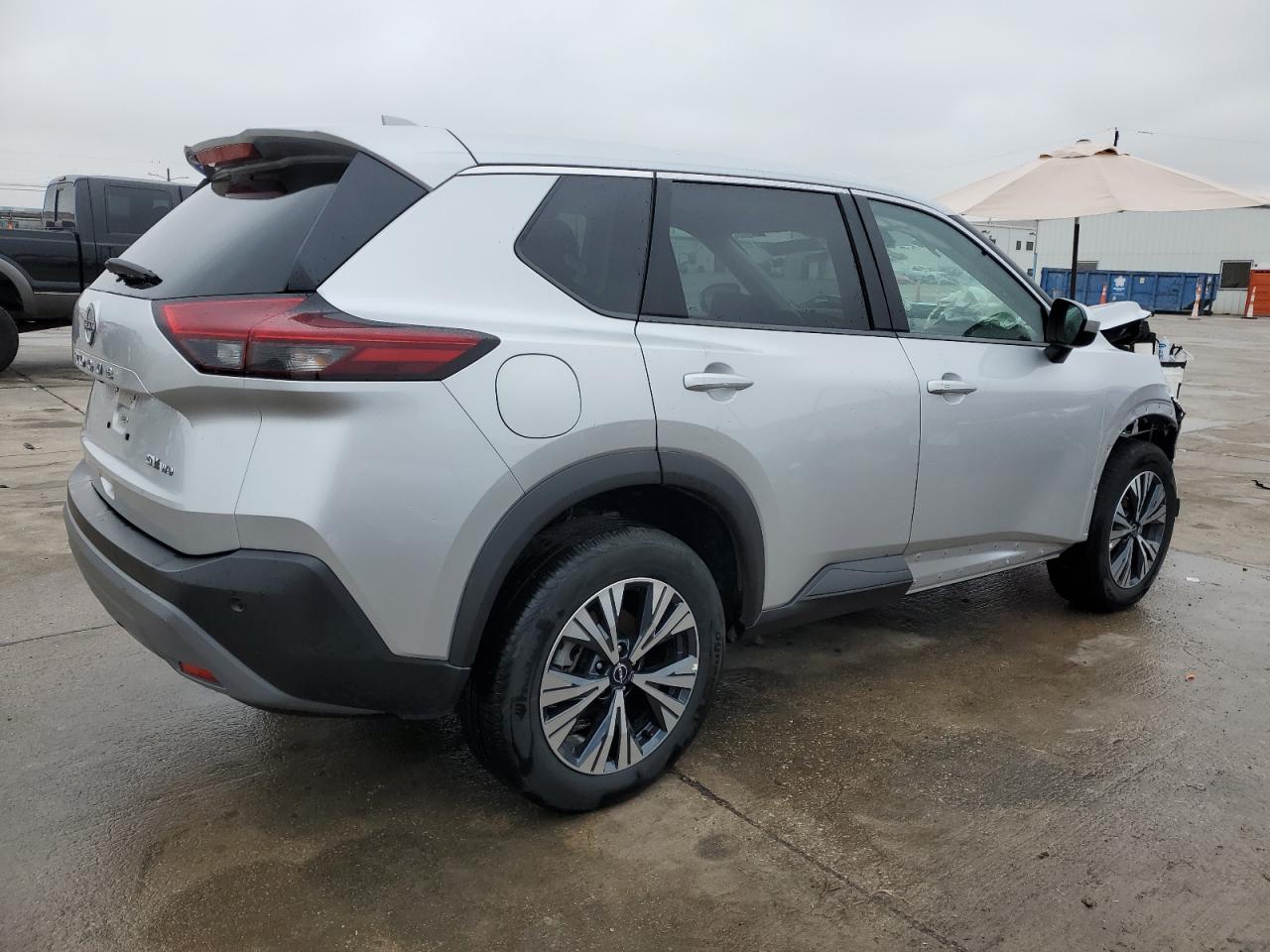 Obraz 3 z 2023 NISSAN ROGUE SV 2023 z VIN 5N1BT3BB5PC800300