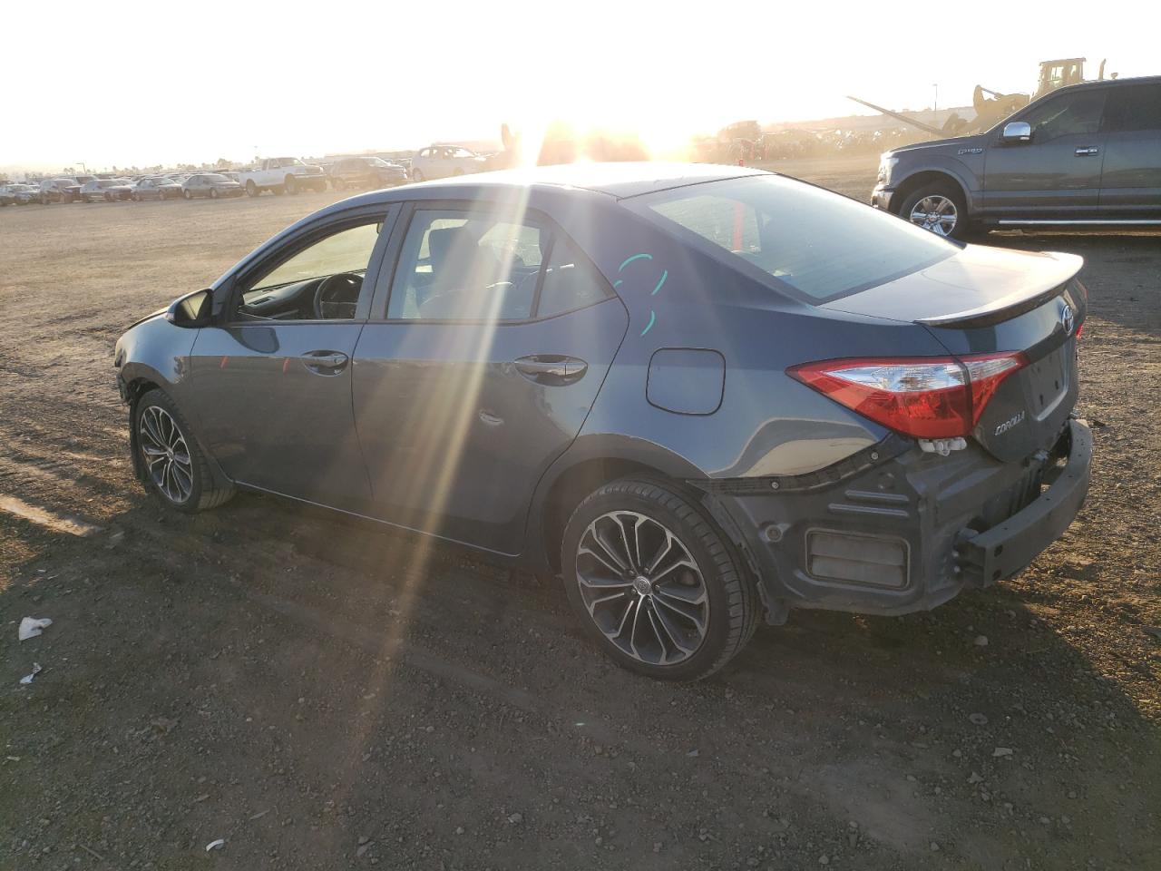 Image 2 of 2015 TOYOTA COROLLA L 2015 with VIN 2T1BURHE7FC275896