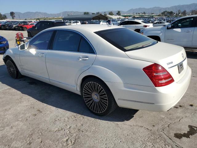 Изображение 2 2010 MERCEDES-BENZ S 550 2010 с VIN WDDNG7BBXAA325927