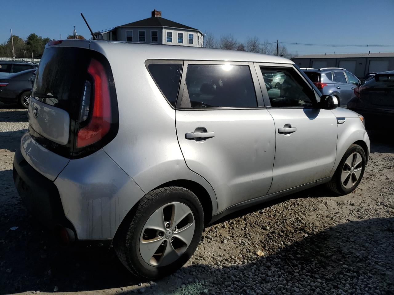 Изображение 3 2016 KIA SOUL  2016 с VIN KNDJN2A2XG7825241