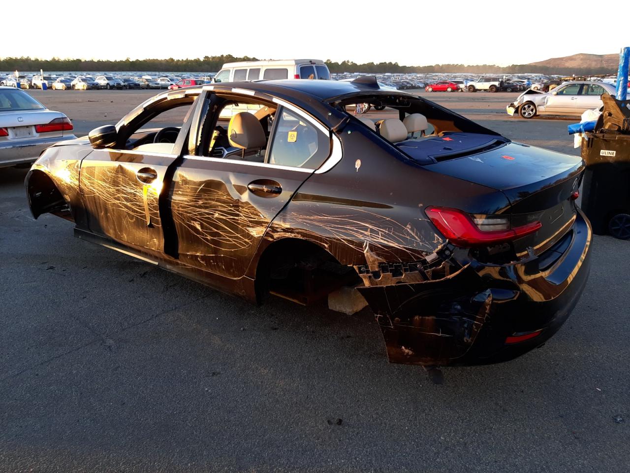 Image 2 of 2019 BMW 330I  2019 with VIN WBA5R1C54KAK09017